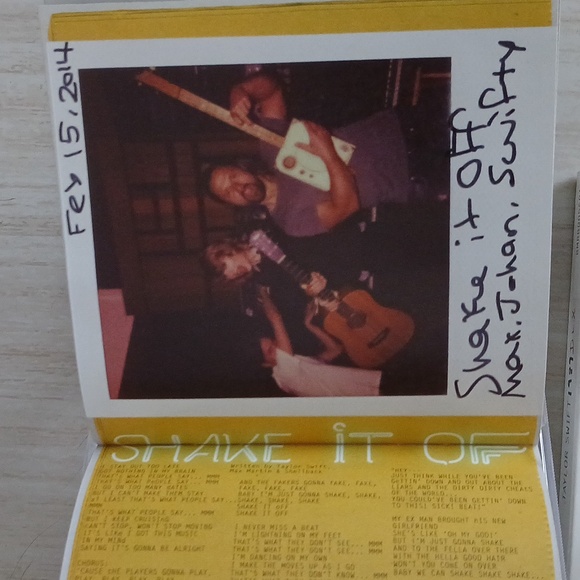 Offical TAYLOR SWIFT 1989 Deluxe CD - 13 Polaroids 1989 Deluxe Edition CD - Picture 11 of 16